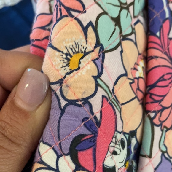 Disney Vera Bradley crossbody Bag - Picture 6 of 6